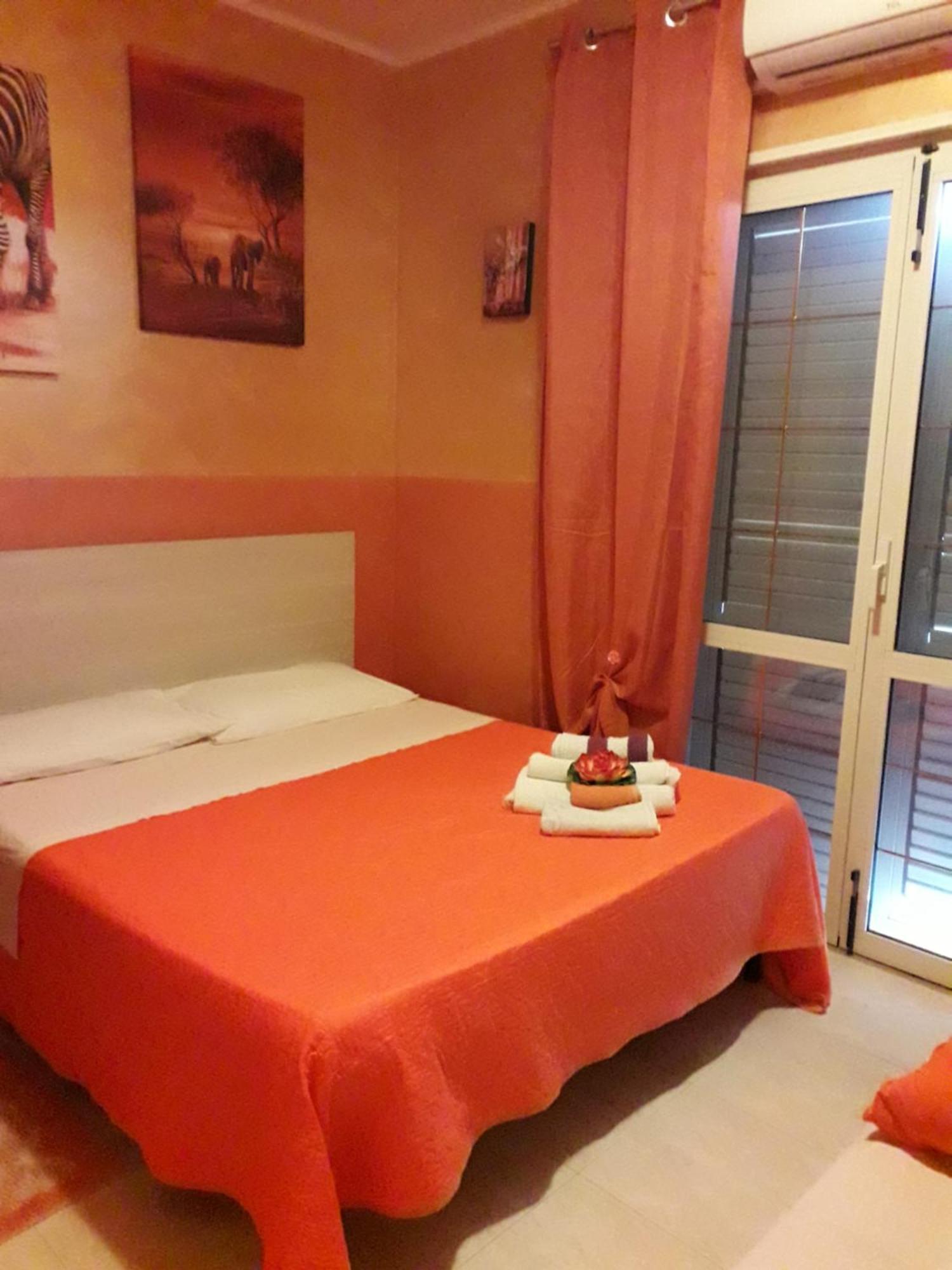 Oasi Del Relax Bed and Breakfast Civitavecchia Exteriör bild