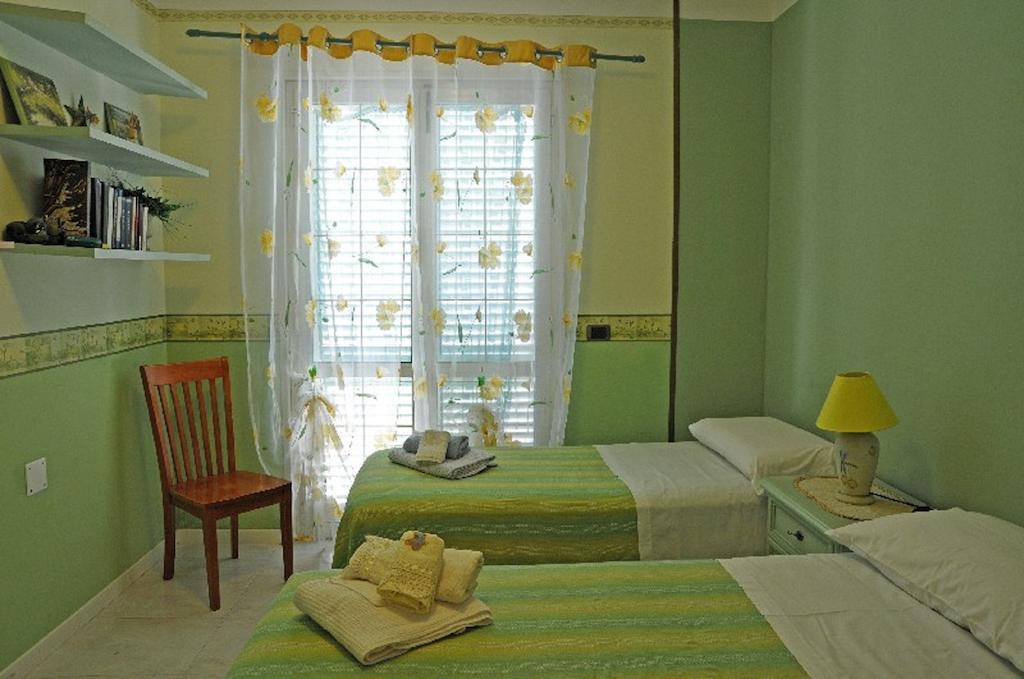 Oasi Del Relax Bed and Breakfast Civitavecchia Rum bild